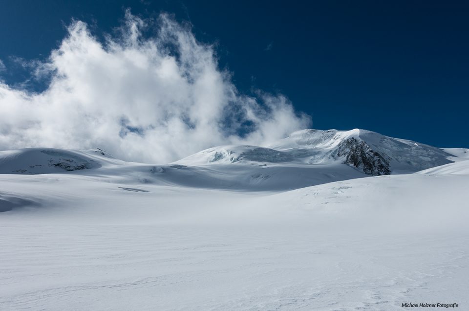 Skitour zum Strahlhorn 4190m, Walliser Alpen