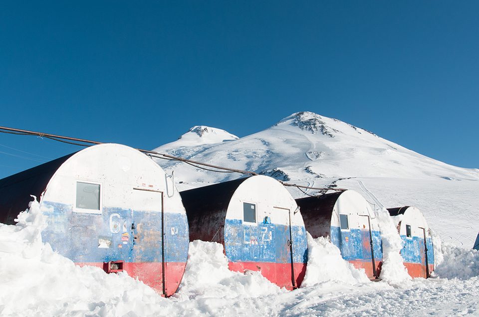 Skitour zum Elbrus – Auf das Dach Europas (5642m)