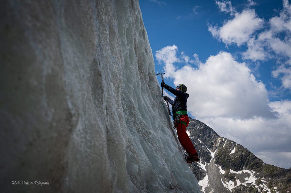 Eisklettern am Taschachferner